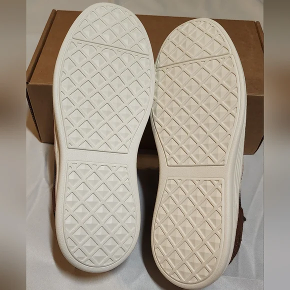 BOGO $2 Men's Gray Casual Shoes 9.5 NIB - Picture 11 of 13